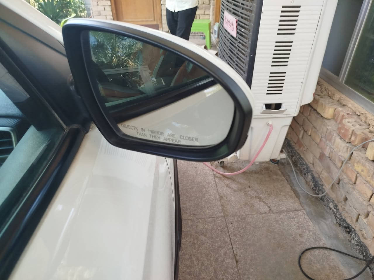٢٠٢٠ ماشيه ٧٠ السعر١٧٥ وبيه مجال وارد امريكي بيه شخط صفحت السائق حادثه خفيف ***********
