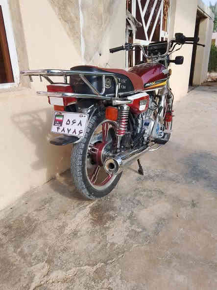 السلام عليكم دراجه للبيع 23 ما مفتوحه نضافه 100٪ أوراق بغداد السعر 650 بيها مجال مكاني عزيزيه  للاتصال *********** او خاص متواجد
