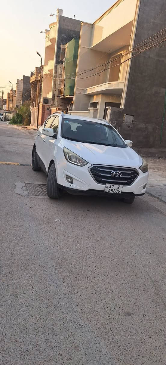 من رخصه الأدمن...سلام عليكم توكسان  للبيع ٢٠١٥ مكفوله مال بيت سعره ١٥٨ ورقه  بيه على كد شبر مربع اصل طلقه ناريه بالقماره والصدر الخلفي نص عمره  .رجاءا المو شراي لا يتصل السياره مال جناي مو بياع شراي ولحد يكسر بالسعر تحياتي للجميع😊😊


**إذا كنت صاحب هذا الإعلان وتريد حذفه لأي سبب، رجاءا أرسل رسالة إلى الدعم الفني**