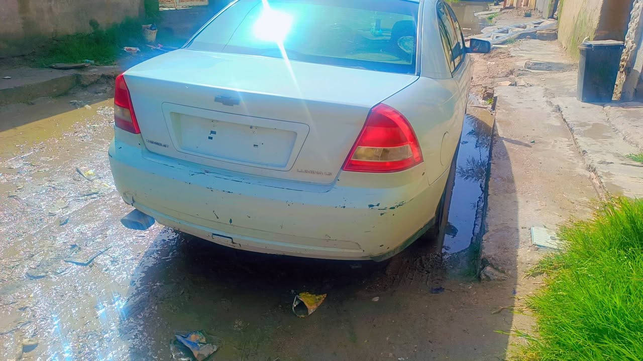 شوفر ليت لومينا موديل 2005 مزاد وزارة الداخلية جاهزة للترقيم كير محرك بلادي  واقتصادي تبريد كهربائيات كفاله تخم تاير باتري جديد السعر 35 مجال قليل المكان بابل وكاله ثاني يوم 
***********
