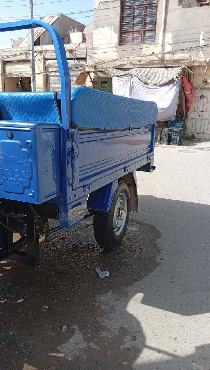 الديوانية حي الإمام الصادق الي يحب يعرف السعر خاص او الرقم ***********
