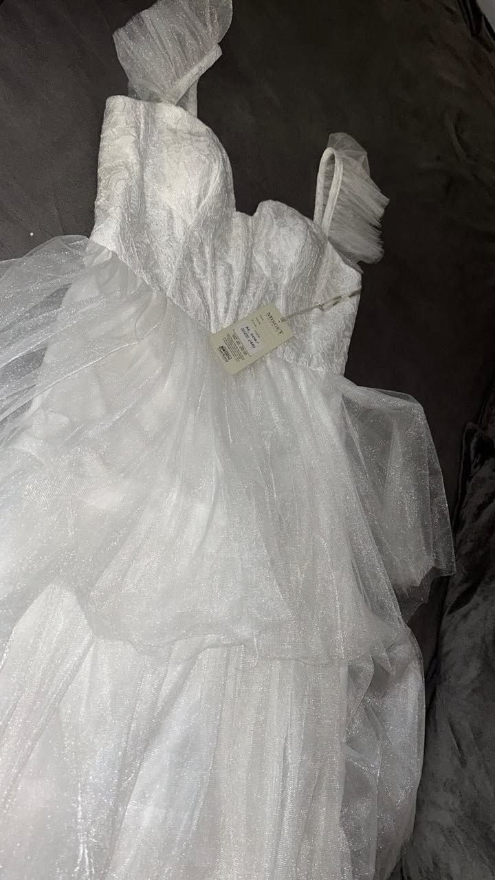 كلش جديدة تلبس لحد وزن 75


**إذا كنت صاحب هذا الإعلان وتريد حذفه لأي سبب، رجاءا أرسل رسالة إلى الدعم الفني**