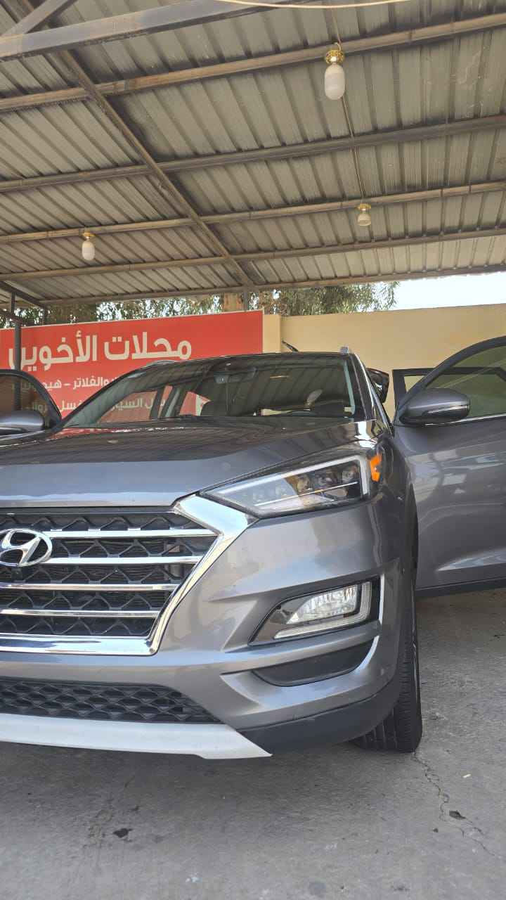 توسان 2021 فول مواصفات 
وارد امريكي منفيس تترقم جميع المحافظات 
حادث جدا بسيط 
السعر 18500 وبيه مجال 
***********
مكانه رمادي الرمادي, الأنبار
