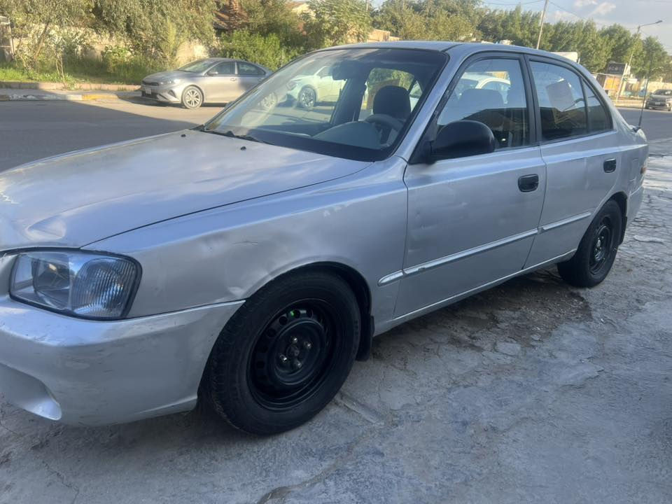 السلام عليكم اكسنت موديل ٢٠٠١ للبيع او امراوس السياره مكفوله من الضربه والصبغ ماعدا هلال الجاملغ الخلفي كير ومكينه مكفولات صدر حلو كهربائيات كلها شغاله مكان بغداد الحريه للاتصال ***********
