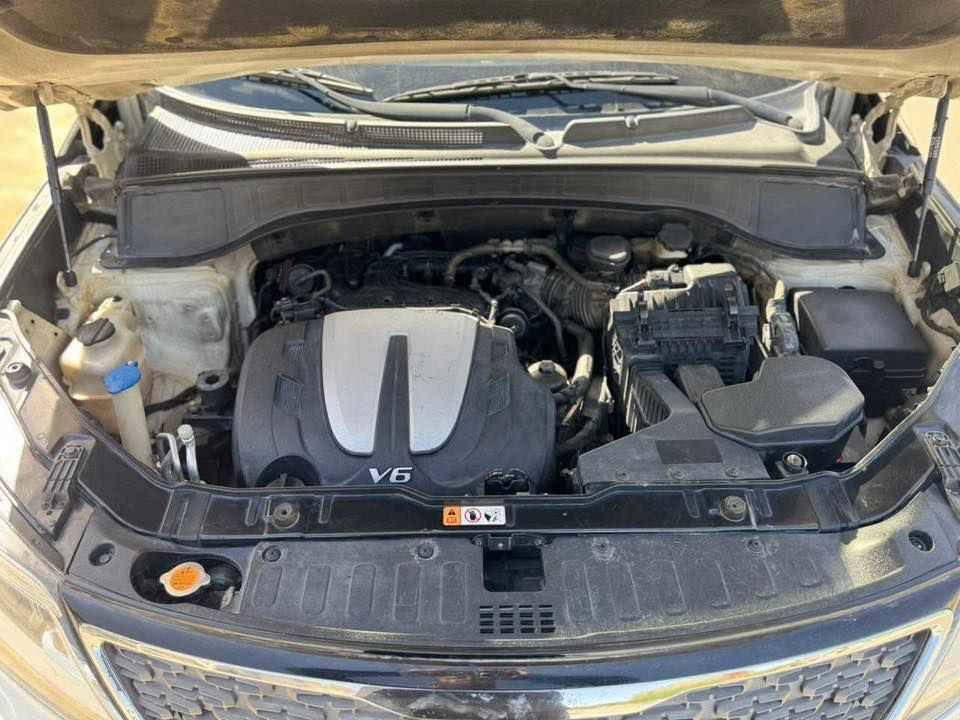 سورنتوا 2014
6 سلندر
الدولية العراقية
بصمة
سبعة راكب
حساسات امامي وخلفي
3 قطع تبريد
تحكمات استيرن
شاشة لمس
السيارة ماشية 173 الف
كفالة من الضربة والصبغ
رقم كربلاء (الرقم الإنكليزي
الجديد )
باسمي تحويل مباشر 
رقم صاحب السيارة غير متواجد على الفيس بوك فقط اتصال
0773 536 7480
