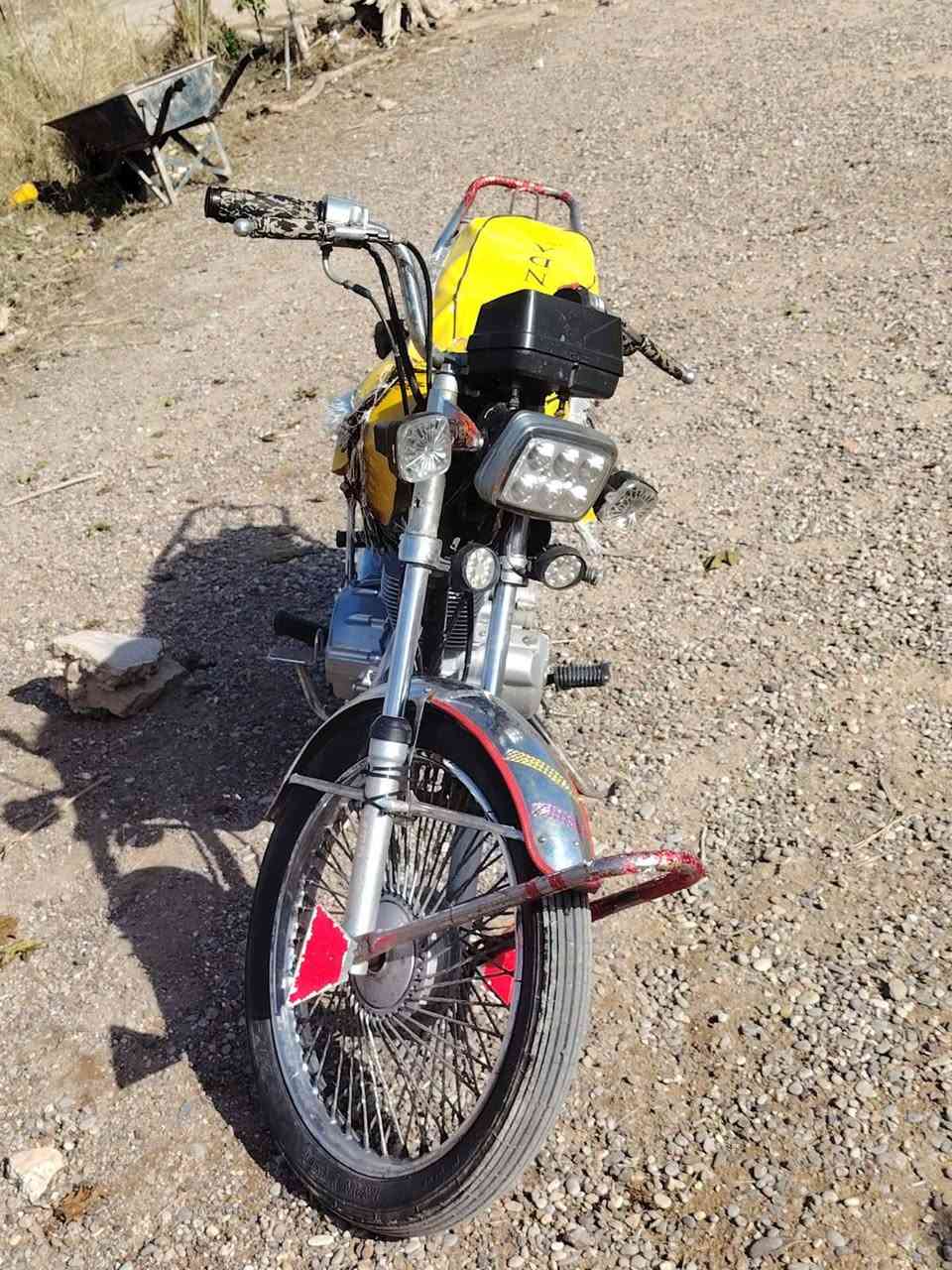 سلام عليكم دراجة للبيع...موديل 2017 كهربائيات كاملة باتري جديد نكرة سلف سعر 350بي مجال شراي اتصل +مكلف بلنشر 👉رقم صاحب دراجة ‏‪***********‬‏
