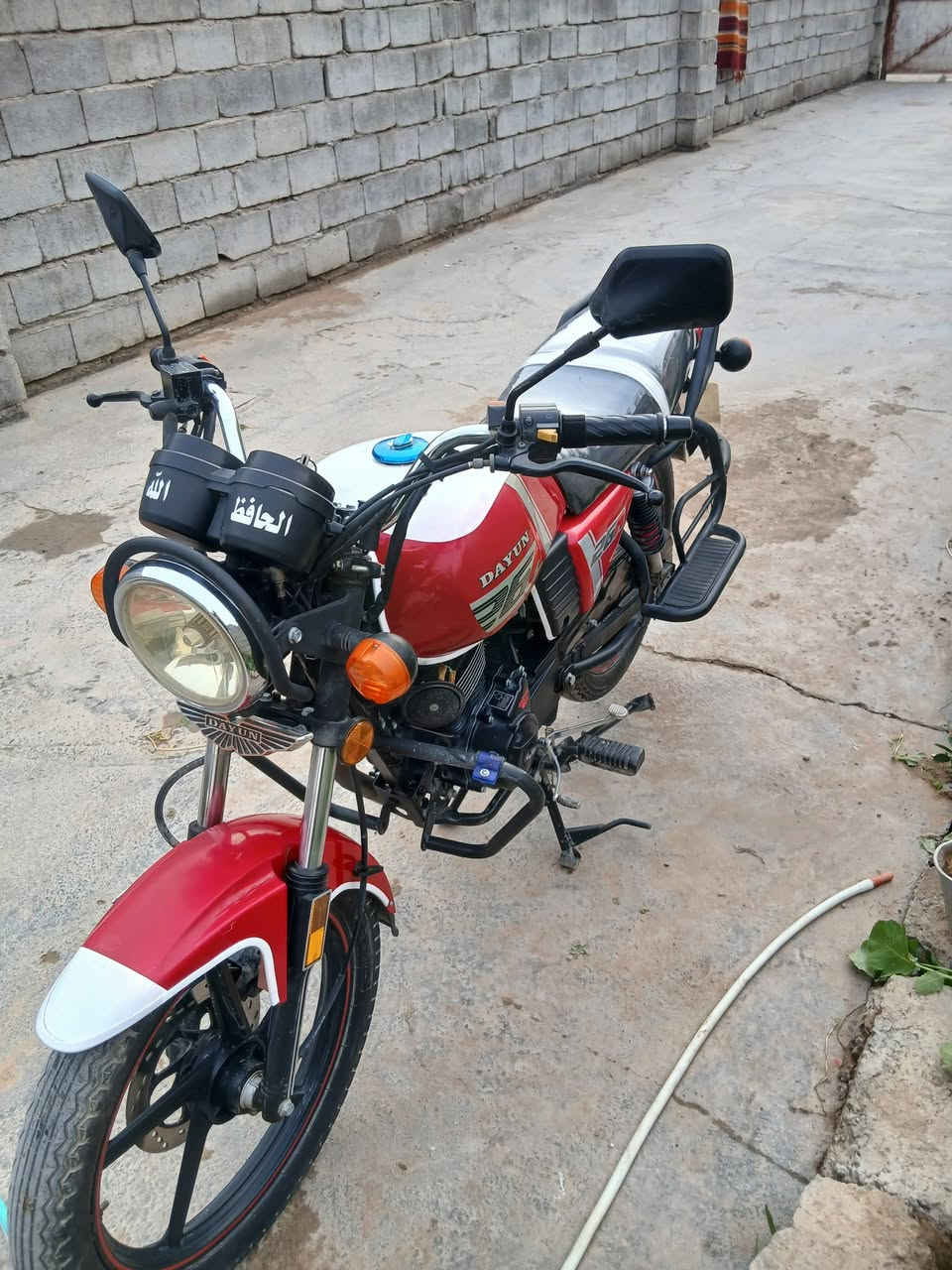 سلام عليكم داي وان موديل 2023 الوراق سحب دراجة كفالة عامه السعر مليون 150 وبيها مجال ***********
