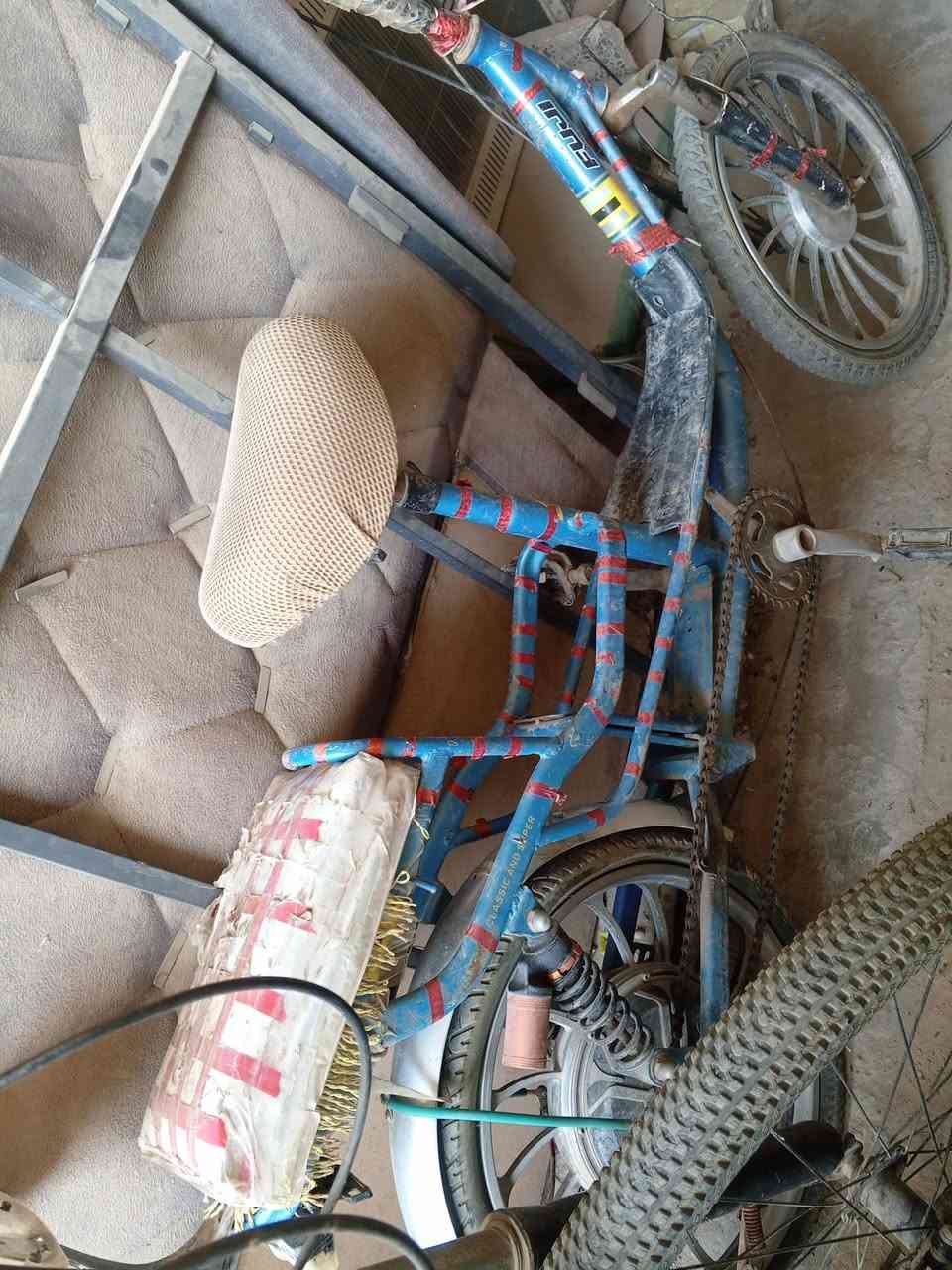 غراض للبيع


**إذا كنت صاحب هذا الإعلان وتريد حذفه لأي سبب، رجاءا أرسل رسالة إلى الدعم الفني**