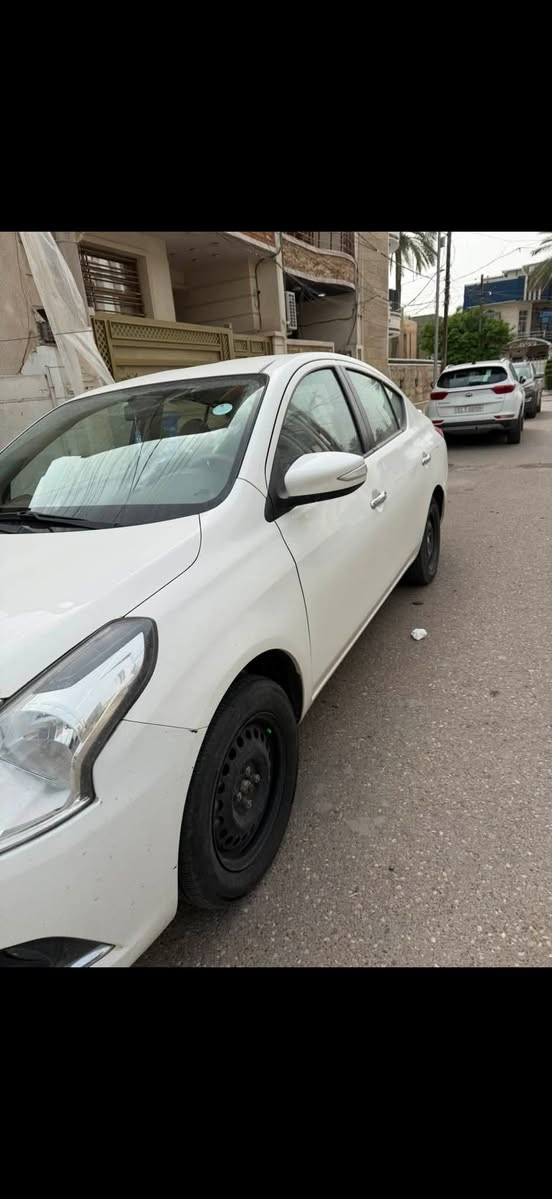 الرقم ***********
سني ٢٠٢٤ هندي سياره جديده بمعنه كلمه  بيه شبر بل قبق مال صندوك صبغ مواصفات شاشه كامره تحكمات  كير مكينه مكفول سعر١١٨ وبيه مجال

