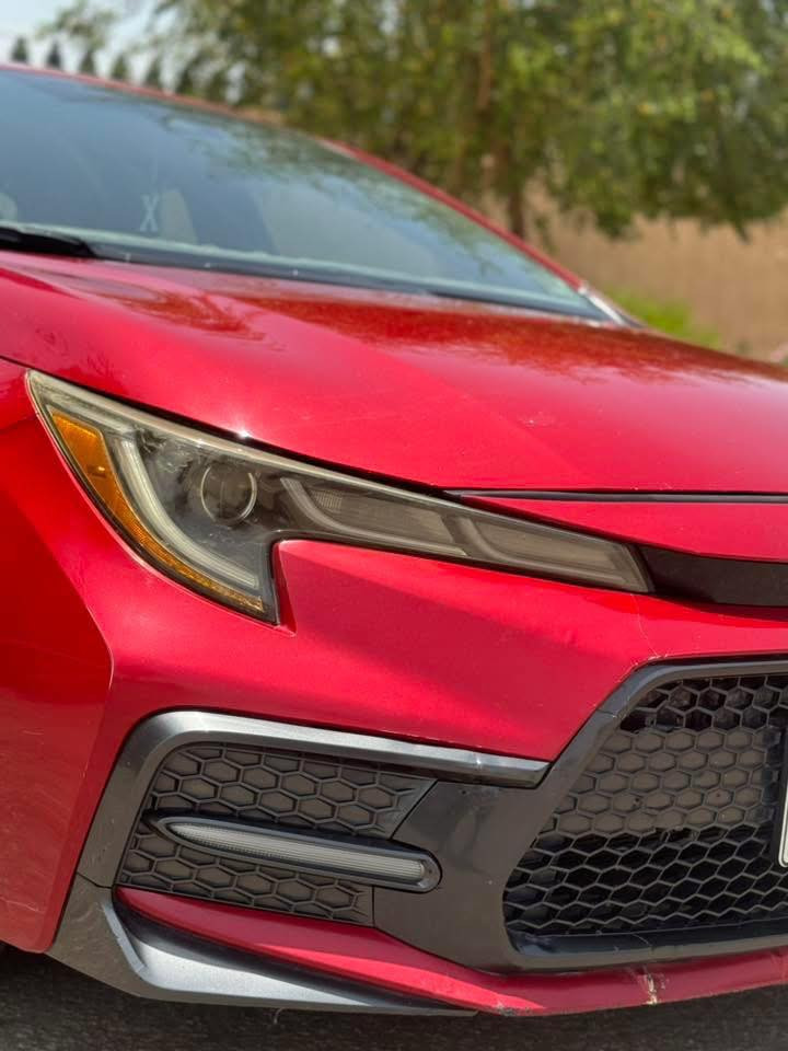 السلام عليكم
كورلا امريكي SE 2020
محرك 2000 ماشيه 💯 
حادث سياره دعاميه وبنيد دعاميه. مخيطيها وراجعه. يعني سياره ليبل واحد. ايرباكات كلها سليمه
ويل كب وتاير حجم 
مواصفات معروفه
لايت زينون 
شاشه
تحكمات
وباقي المواصفات واضحه ب صور
سعر السياره 140 ورقه
سياره بيها كاعيات تيوتا الاصليه وكتب السياره. وجادر سياره
رقم سياره بغداد. مشروع. وطني وين ميعجبك تحول
عنوان سياره حله. نادر  للاستفسار ***********
