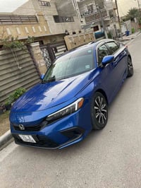 للبيع هوندا سيفيك EX موديل ٢٠٢٤ رقم بغداد تحويل مباشر السياره ضررها دع...
