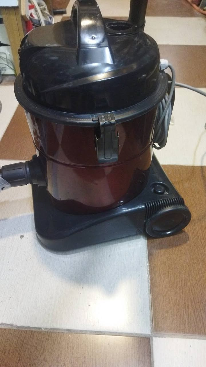 مكنسه كهربائيه ماركه بوش BOOCHالماني 2سرعه سحب ودفع بشرط الشغل والسحب نضافه كما موضح بالصورة السعر 50 مع التوصيل داخل اربيل فقط حسب المناطق او زيارة موقعنا العنوان اربيل داره أربيل, العراق


**إذا كنت صاحب هذا الإعلان وتريد حذفه لأي سبب، رجاءا أرسل رسالة إلى الدعم الفني**