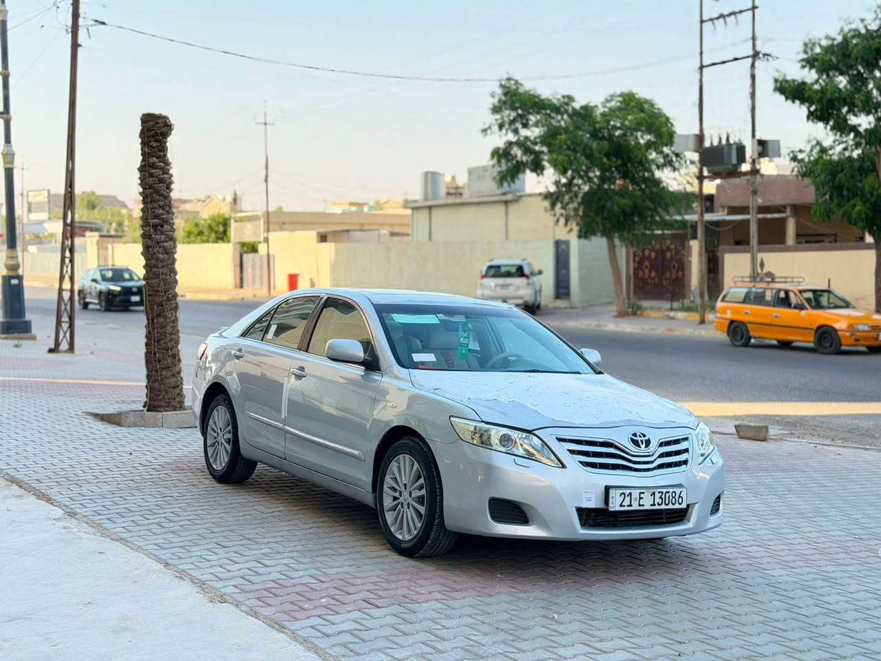 سلام علايكم 
كامري موديل ٢٠٠٨  خليجي مصفات فول فول 
glx
تحكمات استير تحديد سورعه شاشه كاميره حساس خلفي داخل اصفر  سلايت برده خلفيه 

رقم جديد دولي سنويه جديد هزه جديد  
شرط تحويل و كاله 

كير محرك بشرط لا صوت لا صرف لا بخار
سيار احل من صور

سياره بي بس بونيت صبخ بدون دواخل بدون ايرباك

سعره ١٠٢ بي مجال قلليل
*********** كركوك, العراق
