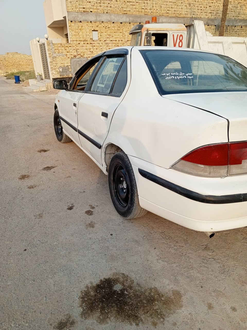 سلام عليكم سمند للبيع 2010 صاقطه بل 2019 بيه خيط بخار قليل حداديه نضيفه رقم ميسان سعر 22 وبيه مجال 
رقم الموبايل ***********
