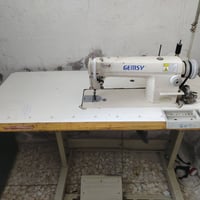 مكينه خياطه سعر 200 لعنوان حسينيه راشديه رقم 07746483409الجربخي