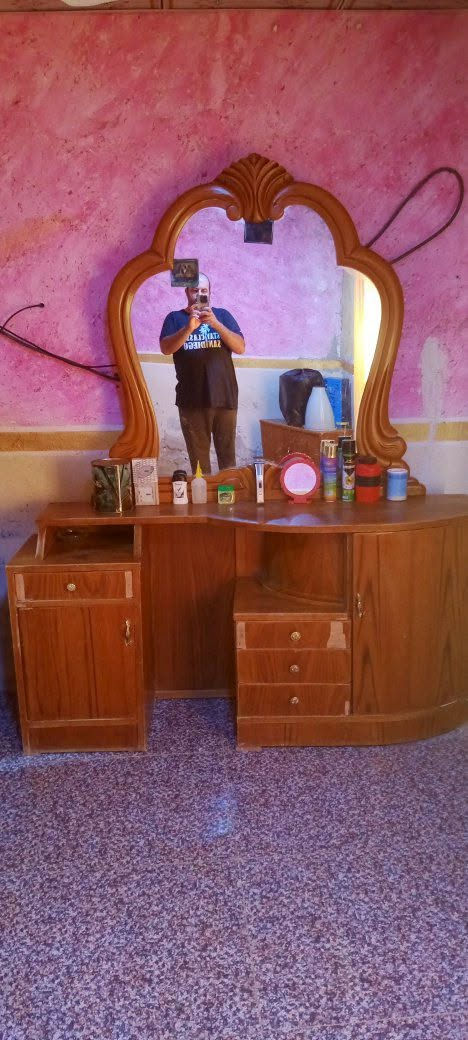 ‎ﻣﻴﺰ ﻣﺮﻳﻪ ﻟﻠﺒﻴﻊ‎


**إذا كنت صاحب هذا الإعلان وتريد حذفه لأي سبب، رجاءا أرسل رسالة إلى الدعم الفني**