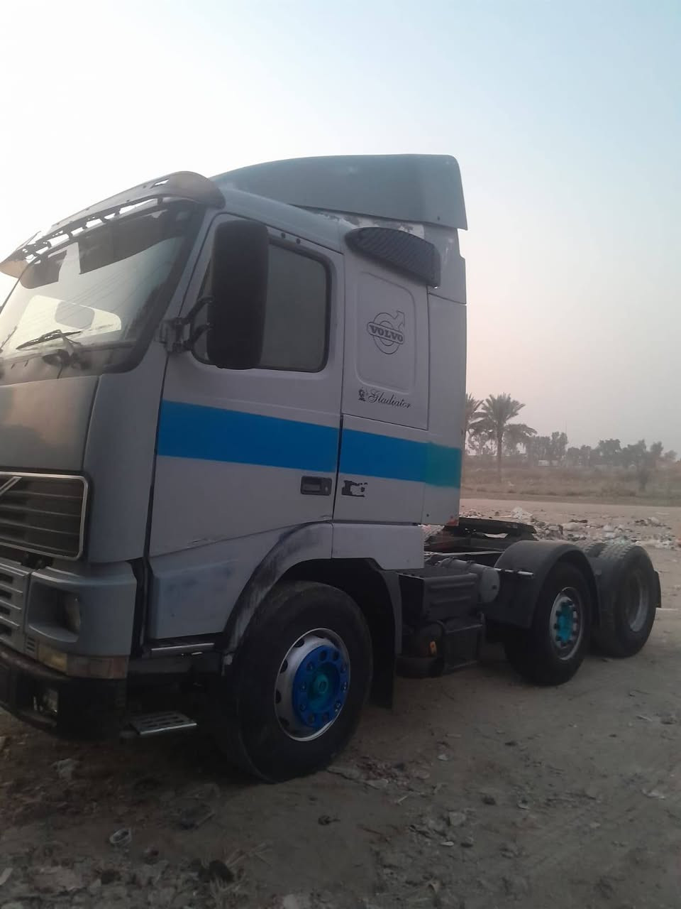 السلام عليكم فالفو للبيع موديل ٩٥ تخم تاير مكينه ع السحك رقم بغداد مربوطه صهريج السعر ١٢٠ مجال قليل ابو غريب خط السريع ***********
