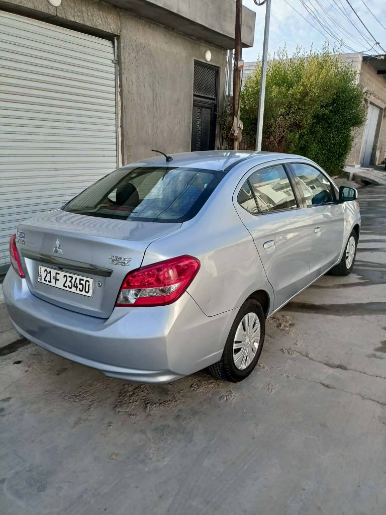 ميراج موديل 2017سنويه جديده بسمي كوبون بنزين بيها ضررها ثلاث قطع أمامي بدواخل بشرط فحص سعرها 85مكاني كركوك شوراو ملاحضه أني مكلف بالنشر خابر ع رقم ***********او*********** كركوك, العراق
