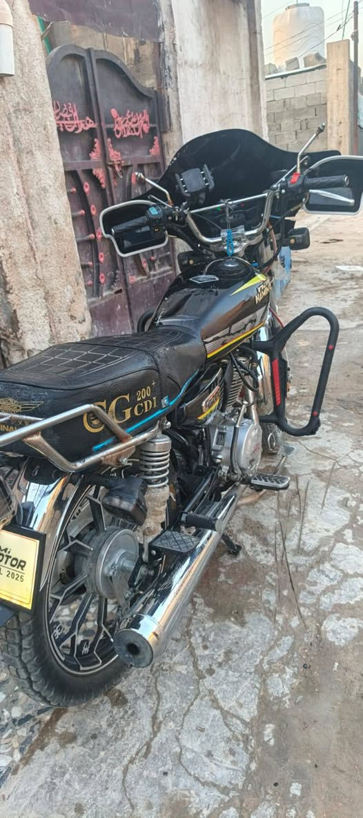 ايراني خمسه گير موديل 25 اوراق كامله الدراجه مجفته جديد كلشي شغال السعر 600وبيه مجال المكان بغداد الرشاد ***********
