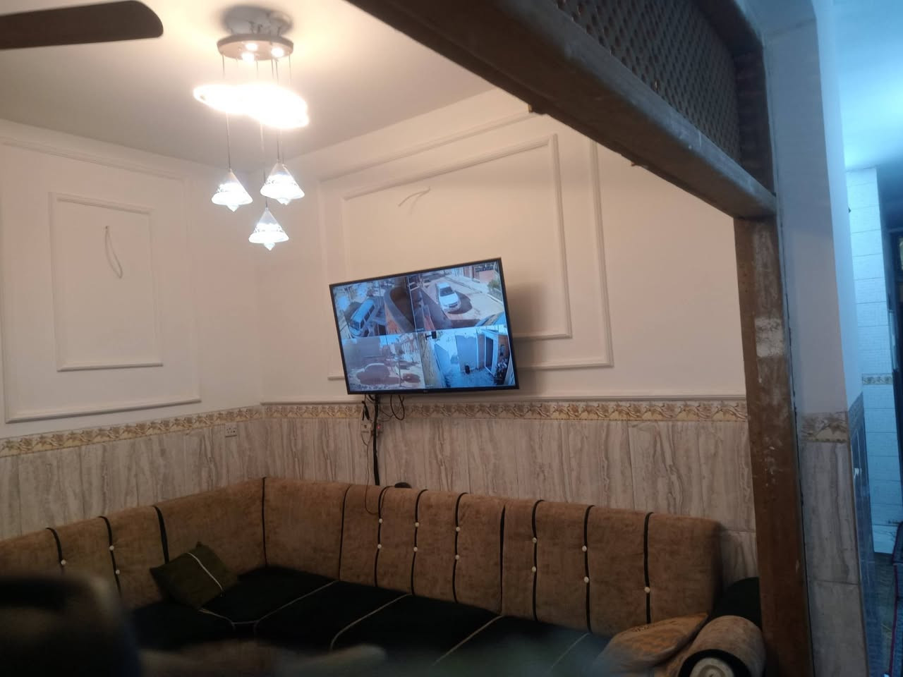 للبيع 100م. واجهه 5نزال 20
بغداد تقاطع الفلسطيني/. الطاقه طابقين ونص بيت. كلش نظيف السعر 305. وبي مجال لشراي للاستفسار واتساب ***********
