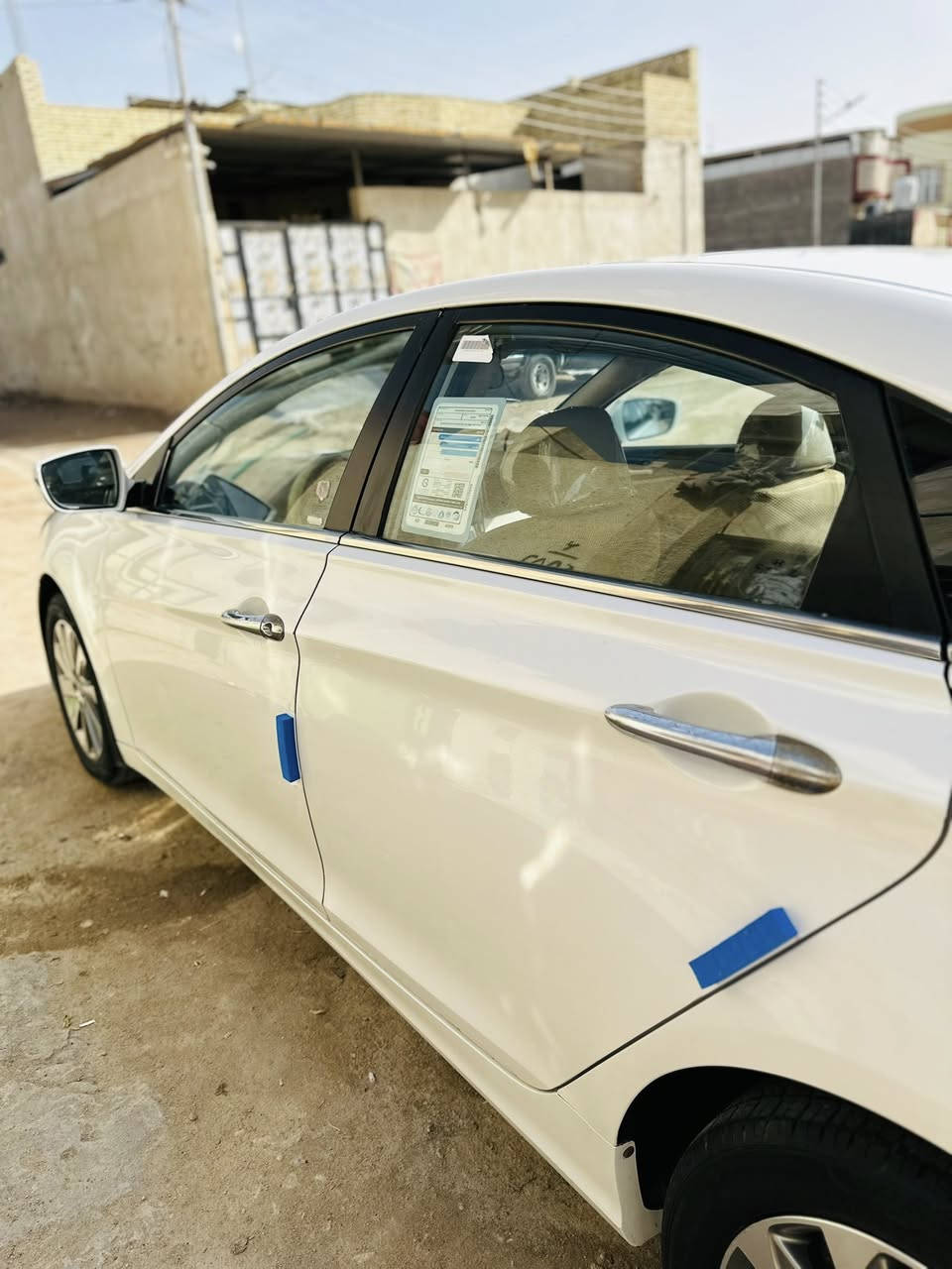 السلام عليكم
سوناتا 2014 خليجي
شركة عامة باسم الشركة تريد وكالة موجودة

كفالة عدا المداكر الورا بيها كارت ع كد شبر 
حجم المحرك ٢٤٠٠ دوش
مواصفات معروفة 
السيارة جاهزة للأخير ترايك وين ماتريد 
السعر 138 وبيها مجال جدا قليل. 
***********
البصرة ابو الخصيب
