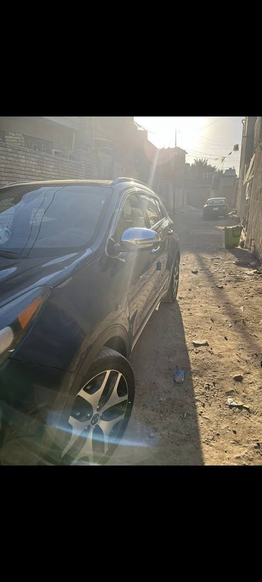 سلام عليكم سبورتج موديل 2017وارد امريكي فول موصفات للخير رقم بغداد الجديد  شي للستفسار ***********
