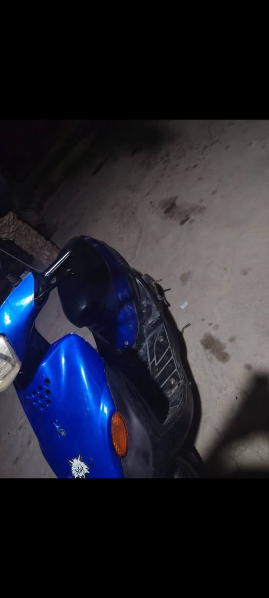 سلام عليكم عندي دراجه 9 زروف للبيع السعر بنهايه  تخبللل ما مفتوحه ولا شي دراجه نكره سلف نكره هندر سكت لايت هورن بريك  امامي خلفي لون ازرق تخلي بطل بانزين يطول عندك 3 ايام ماتصرف نهائياً المكان البصره القرنه بني منصور السعر 300      ملاحظة: الدراجه ضاع سويجها وسويتها جطل فقط هذه عيبها الوحيد قسماً بال قرآن احلئ من الي بال صوره التواصل واتساب *********** ورصيد  كذلك
