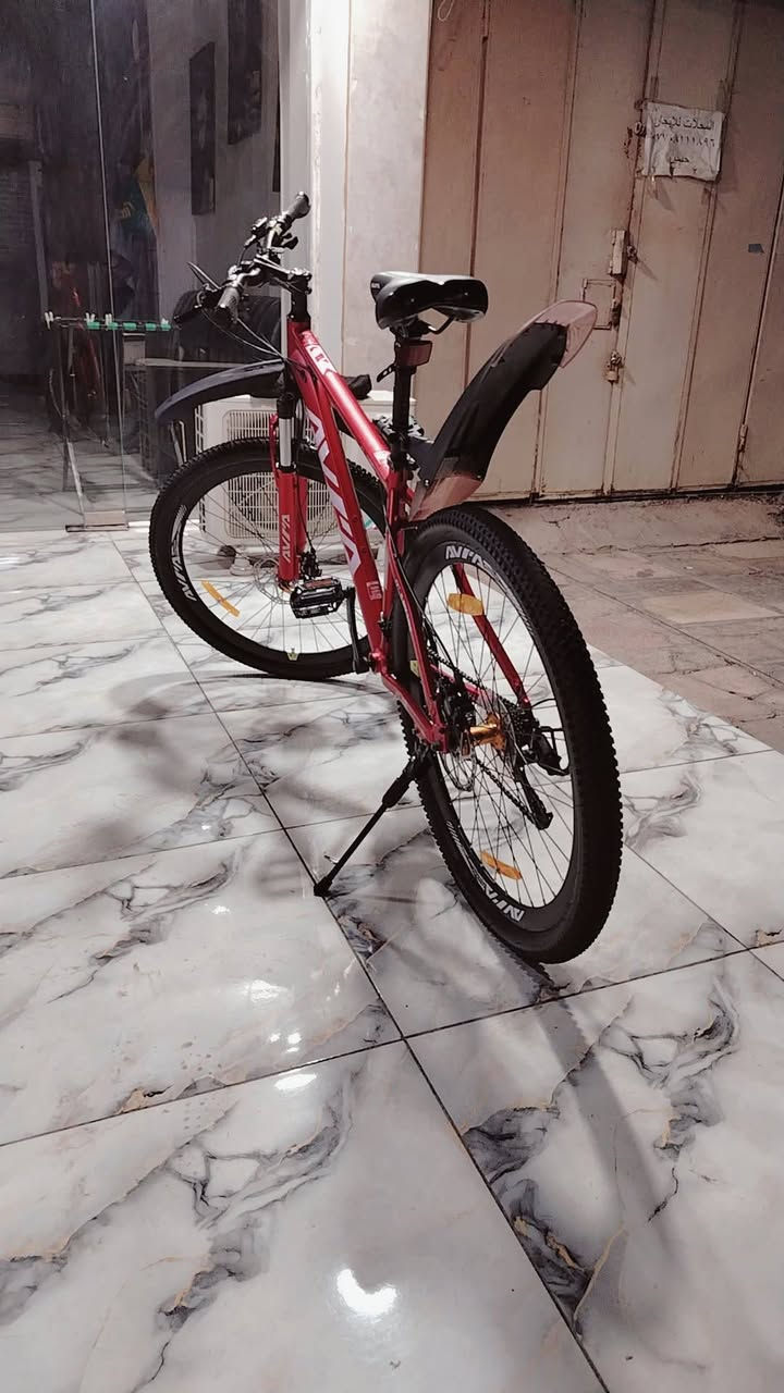 السلام عليكم ورحمة الله وبركاتة بايسكل للبيع فقط بريك ما بيه البقيه كله شغال نضافه 100 بلميه نضيف 
محتاج فلوس او اريد ابيعه 9 نمر خلفي 3 امامي الاتصال على الرقم *********** بي واتساب او مازنجر 
*********** المكان الدوره سوق الاثوريين خلف الضريبه
