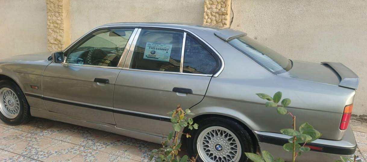 من رخصت الادمن بي ام 525 رقم بغداد نكليزي كير مكينه اكسل كفاله فتحه تحويل مباشر مكان بابل حمزه الغربي ***********
