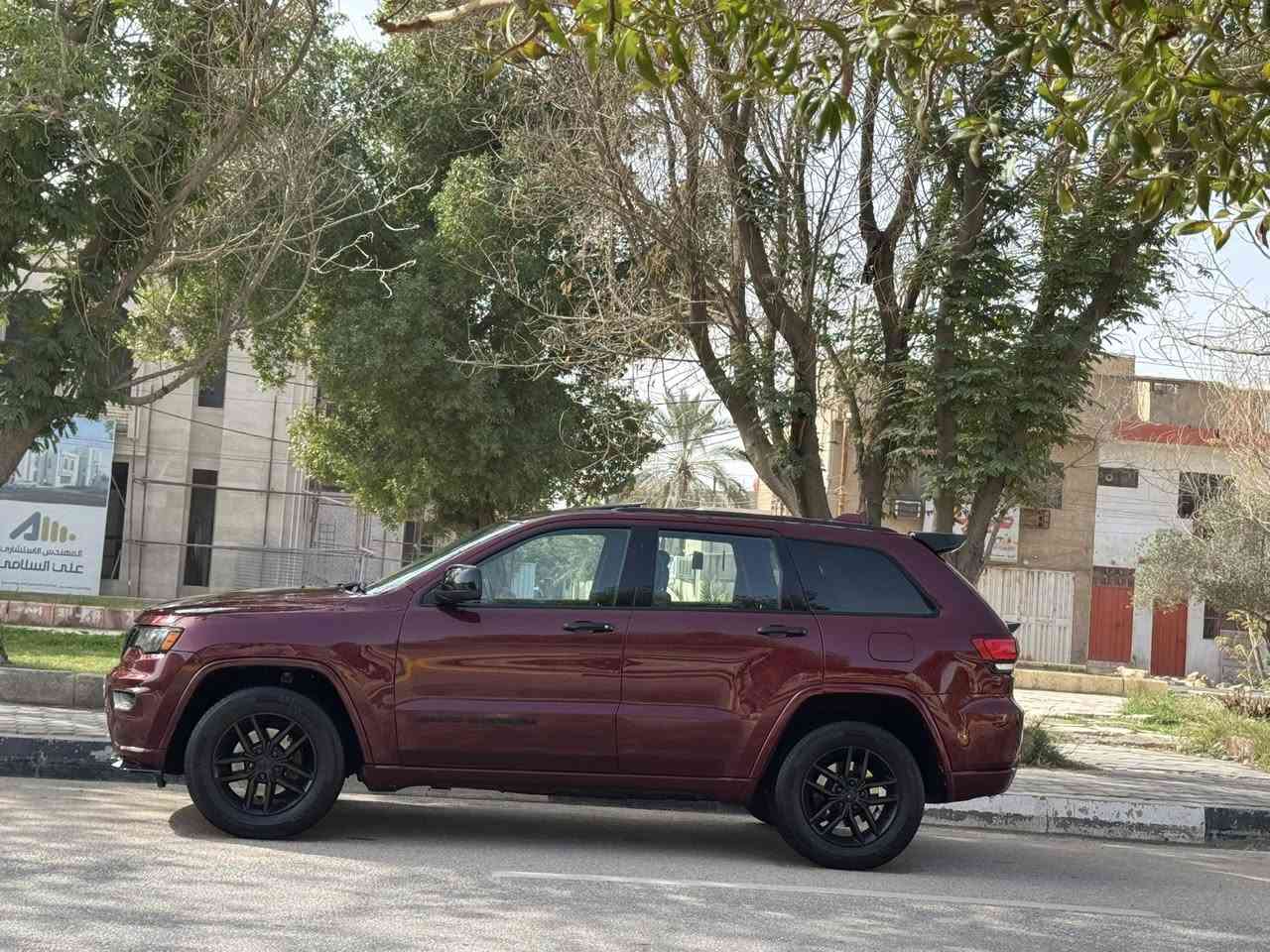 جيب لار يدو موديل 2019وارد امريكي حادثه جاملق وبنيد فقط وبيه قطعتين كلير فقط وباقي سياره مكفوله من الضربه وصبق وتبديل سياره فول موصفات لاكتوب واحد على واحد سعر 188وبيه مجال رقم هاتف ***********موصفات سياره شاشه كامره خلفيه مثبت سرعه تحكم استيرن شاير بل مري كشنات جلد كشنات كهربائي حساسات خلفية ماميه فتحه سقف بصمه ابواب بصمه تشقيل ردار بل مري جنطه كهربائي محرك 6سندر تشقيل عن بعد حداديه تخم تاير جديدات مكان سياره كربلاء مكلف بل نشر
