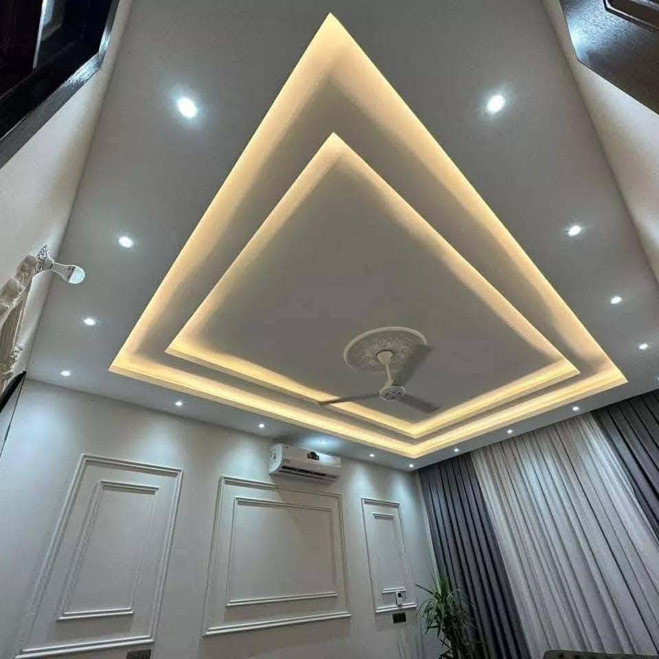 /صبغ وديكورات منزليه وخارجيه وكافت لعمال رقم لهاتف لستفسار متواجد
ب***********
