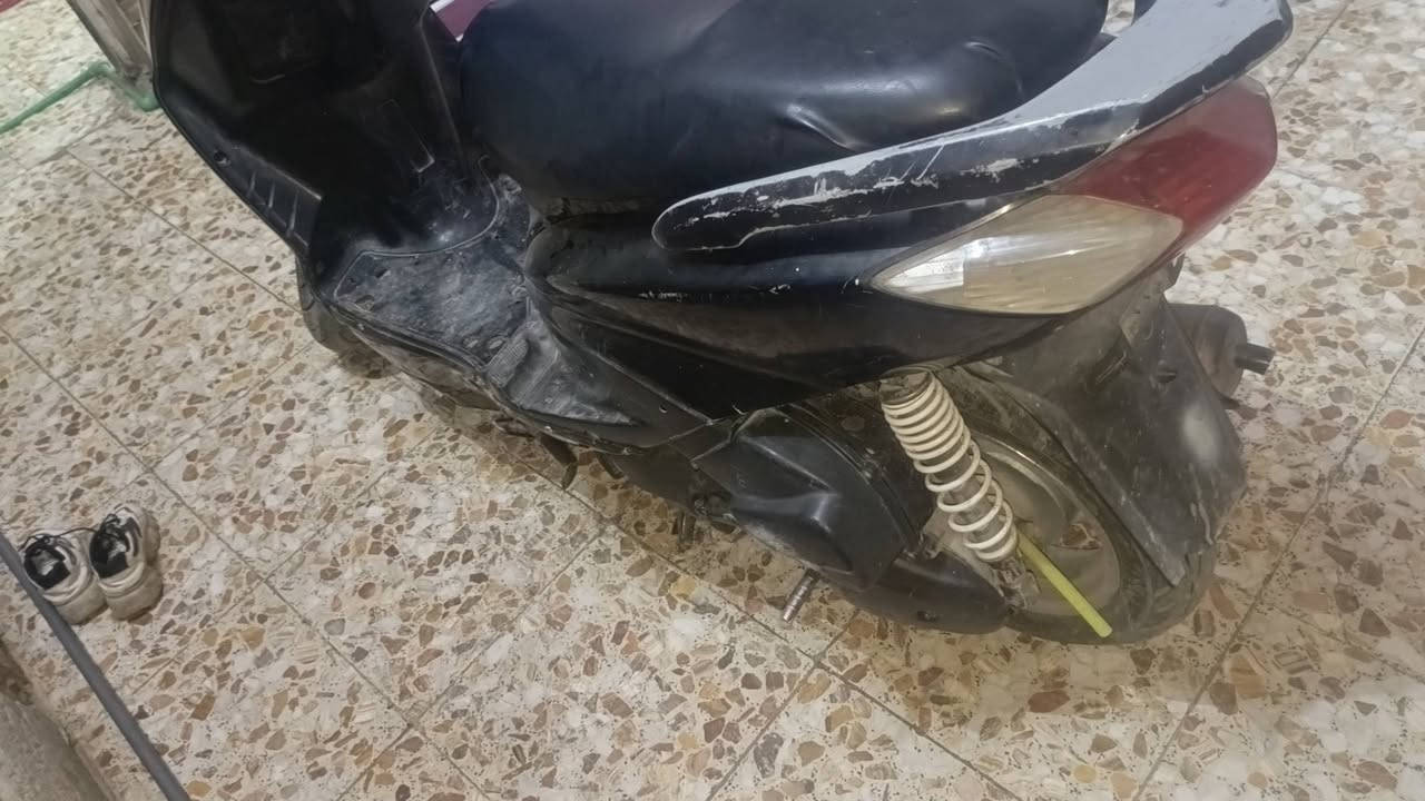 سلام عليكم سكنس نثية تخربط الكابريتر مكينه خرسه اتخر بتشغيل سعرهة 300قفل كهبايات كلهة شغالة عنوان مدينه الصدر ***********
