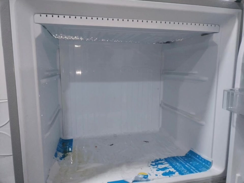 تم صيانة ثلاجه تبديل ماطور 
ورشة الرضا صيانة وتصليح الثلاجات والمجمدات النجف الاشرف يتوفر لدينا صيانة موقعيه ابو حسين 
***********
#النجف
