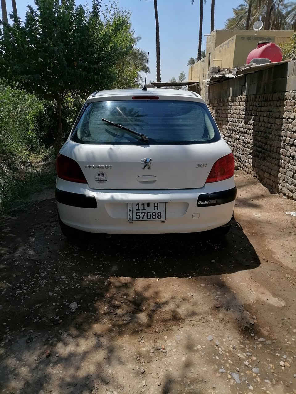 بيجو 307 موديل 2004 جاهزه من مكينه وكير جديد حداديه جديده تبريد تدفأه شغال سياره جاهزه رقم دولي بغداد بأسمي 
السعر 48 وبيه مجال
بابل الحمزه الغربي
***********
