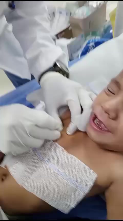 "أتمنى من الجميع المتبرعين يساهمون، لو كل واحد بألف دينار، نجمع المبلغ ونجيب  الابرة
. وين أهل الفزعة؟ يفزعون.""
للتبرع ماستر كارد1558092977
الاتصال ***********
