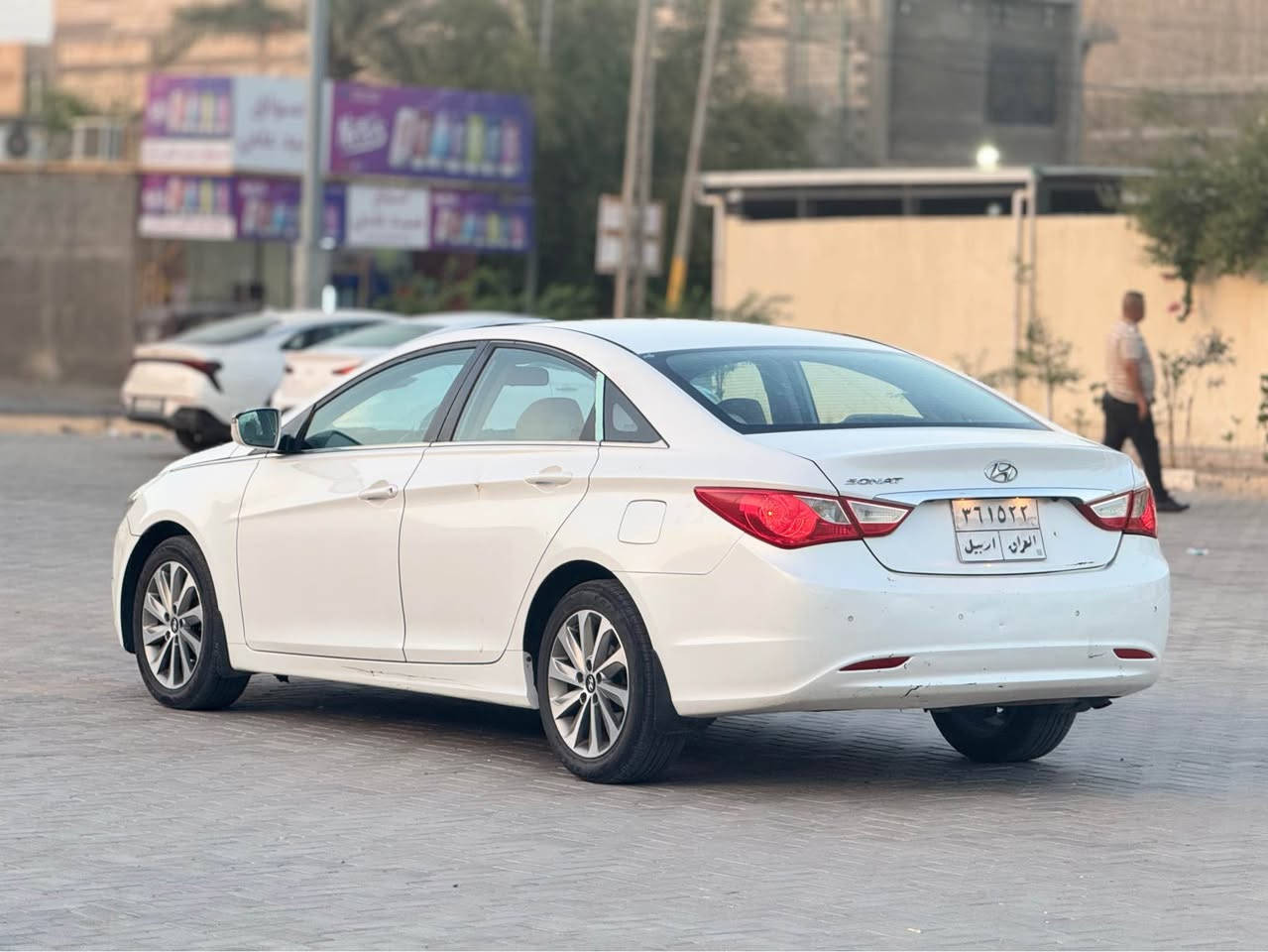 السلام عليكم 
سوناتا خليجيه موديل 2014 كفاله عامه ماشيه 98 km بأسم شركة وكالة باسمي سياره جاهزه للاخير ماناقصها شي محرك مامفتوح كفاله كير تخم تاير حداده كلها جاهزه وجديده 
العنوان-البصره-المعقل قرب الساعه 
السعر:128 وبيها مجال قليل
استفسار *********** البصرة, العراق
