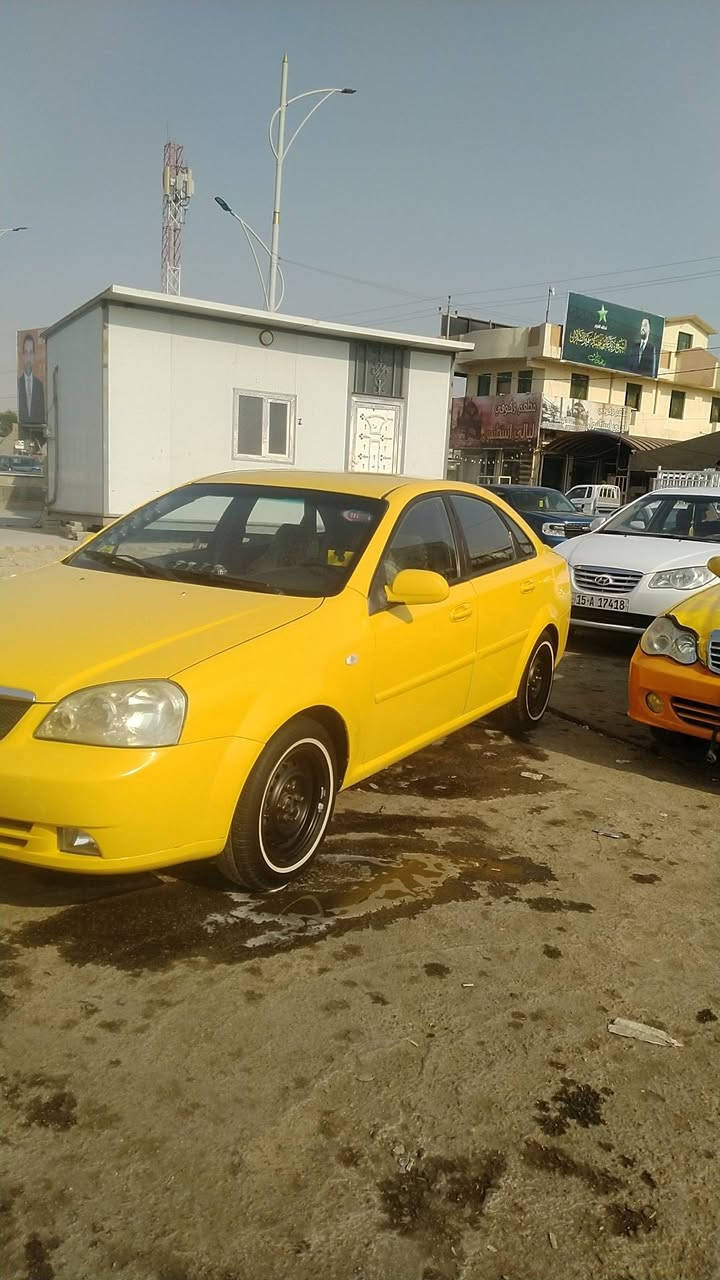 سلام عليكم دايو لاستي موديل 2008 سياره جاهزه من كلشي مكينه كير حدايده مصفره هيه وغرامات رقم ديالى بسمي تحويل ثاني يوم السعر 70 ، ***********
