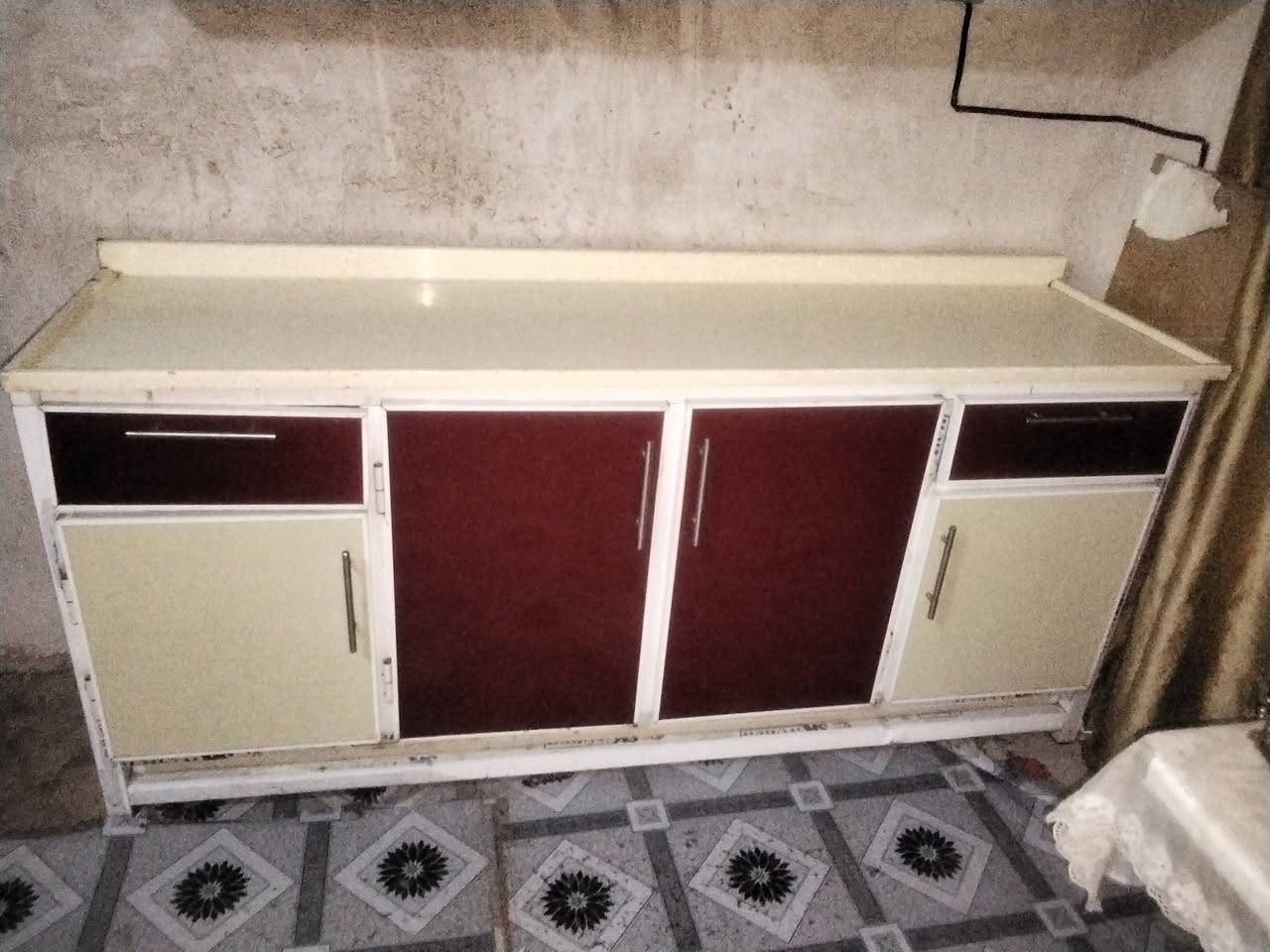 السلام عليكم
كاونتر للبيع نضيف 
للستفسار مراسلة واتساب
‏‪0786 006 0299‬‏
