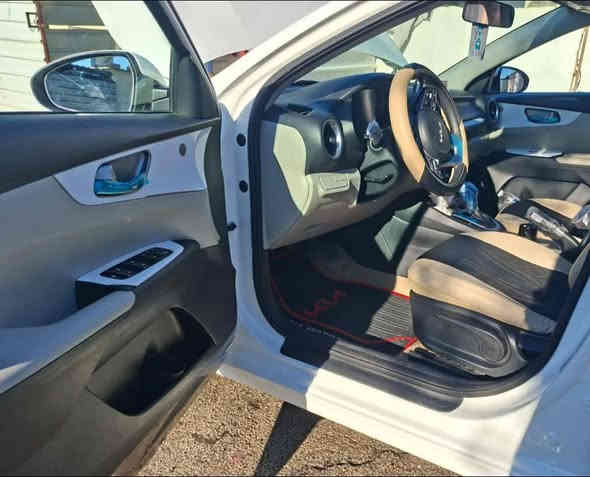 سيراتو 2024
للبيع
 حساسات تبريد قطعتين 
فتحة بالسقف
 مريات شفط
  بيها بعد موصفات
 رقم دهوك 
ماشية 22 الف
 بعدها زيرو محرك 20
مكان السيارة موصل 185 بيها مجال
للاستفسار
***********
***********
