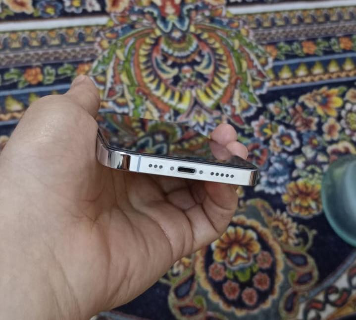 13 برو  فقط
256
شرق اوسط نموذج  / AAA / M
بطارية 🔋 77
السعر / 500 الف
الكاظمية 
***********
