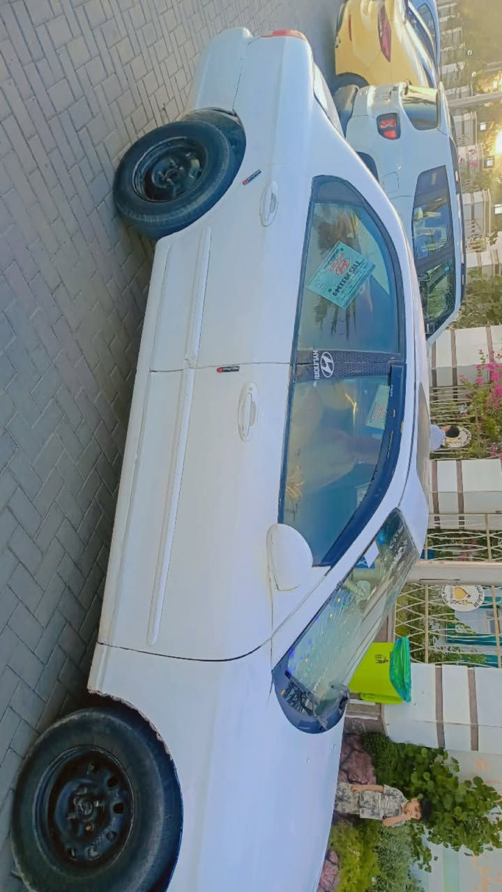 السلام عليكم 
سوناتا موديل 2000
رقم مميز نكليزي بسمي 
سنويه  2031
هزه جديده 
مكينه 2000 أو كير جدد صار شهر من شديتهن بلاديات
حداديه اماميه خلفيه جديده 
تخم تاير جديد 
سياره مكفوله من كلبه أو تجه أو ضربه القويه سياره جاهزه خط واحد اصل كير اوتماتيك 
تعال كلوب أو شوف بعينك 
سعره ،،38 فقله،،، مكان سياره بابل القاسم 
***********
