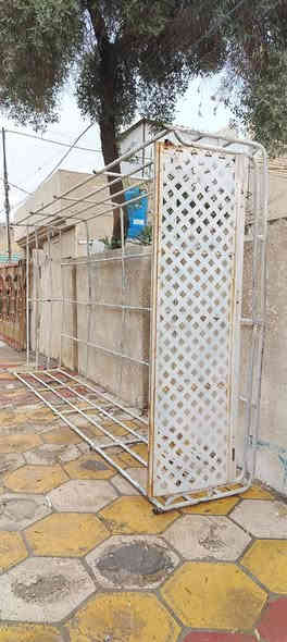 سلام عليكم قفص محجر ملحق كنتر للبيع السعر 300 وبي مجال الاتصال *********** عنوان بغداد البلديات
