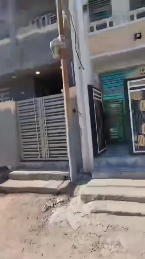 الإيجار 500
بيت لايجار طابقين التاميم شارع 30 الكرونيش
3غرف نوم و استقبال و صاله و مطبخ و حمام و صحيات داخليه وخارجيه
واتساب أو أتصال 
***********
