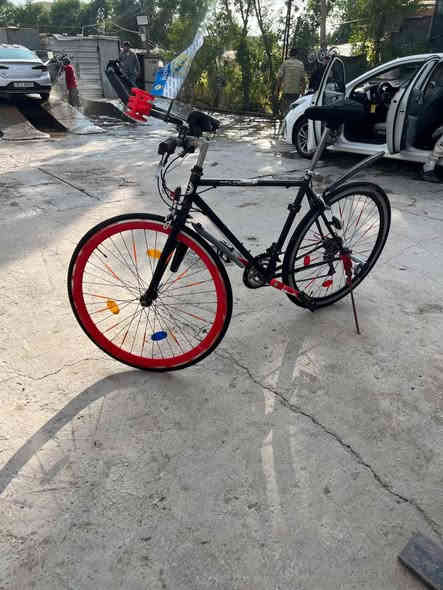 السلام عليكم🌹

للبيع فقط 

بايسكل c700 

خفيف جدا وسريع ✈

جاهز اي عطل مابي👍🏻

فريم عالي

حجم C700 /28

وياله المنيوم طبقتين 

السعر 150

العنوان :🏭
بغداد الشعله الاخير مقابل مرطبات فيروزه 
 
نعتذر عن المراوس🚲

الرقم للتواصل /***********
