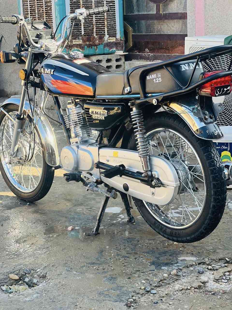 السلام عليكم نامه للبيع تعمير شاصي احمد شهاب 23سكنر وغراص كله 25مابيه برغي تجاري السعر 850او مراوس بحربي نظيفه    ***********
