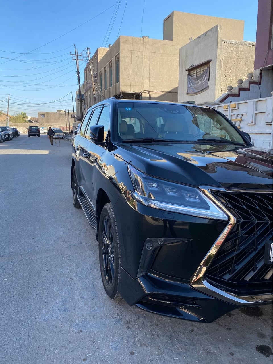 لكزز كورو موديل 2019 رقم بغداد انكليزي ابسمي ماشية 97 الف حقيقي مكفولة كفالة عامة عدا بارد قليل بالصفحة اليمنة كير ومكينة كفالة وبشرط السونار موجود 
مكاني بغداد الجديدة بيع فقط بيع فقط 
السعر 740 وبيها مجال *********** بغداد, العراق
