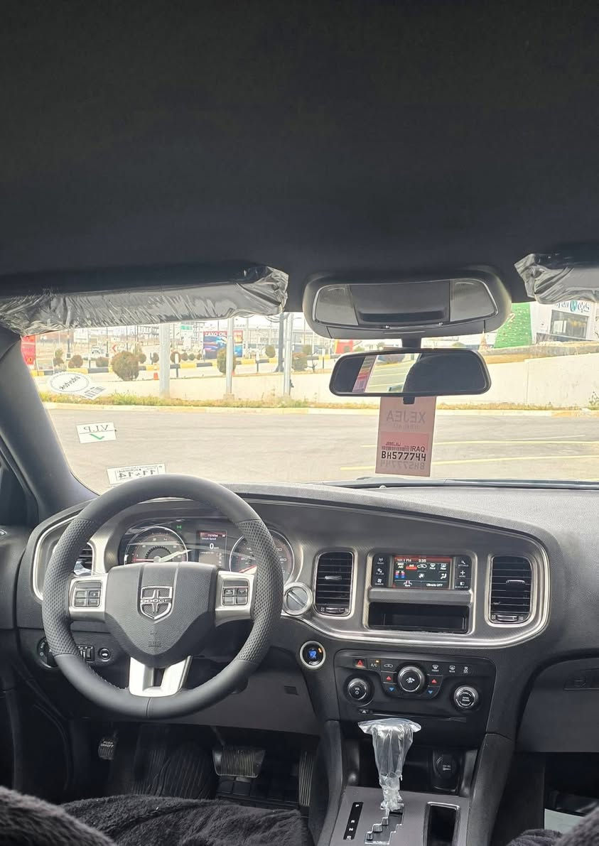 جارجر 211شاشه صغيره كير عصه بيها بوند جاملغ مبدل نفس لون اصلي بدون دواخل سعر 135
*********** تصال وتساب
