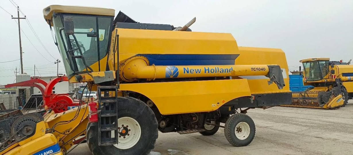 حاصودة للبيع
مواصفات :
*موديل 2012
*قايش 5040
*رقم واسط حور
*أوروبي بلجيكي اصلي
*مكفول كفالة عامة
العنوان : كركوك -قرب مطعم ميديا
رقم الهاتف :
***********
***********
