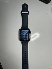 آبل واتش Series 6 • ٤٤ مم • ستانلس ستيل