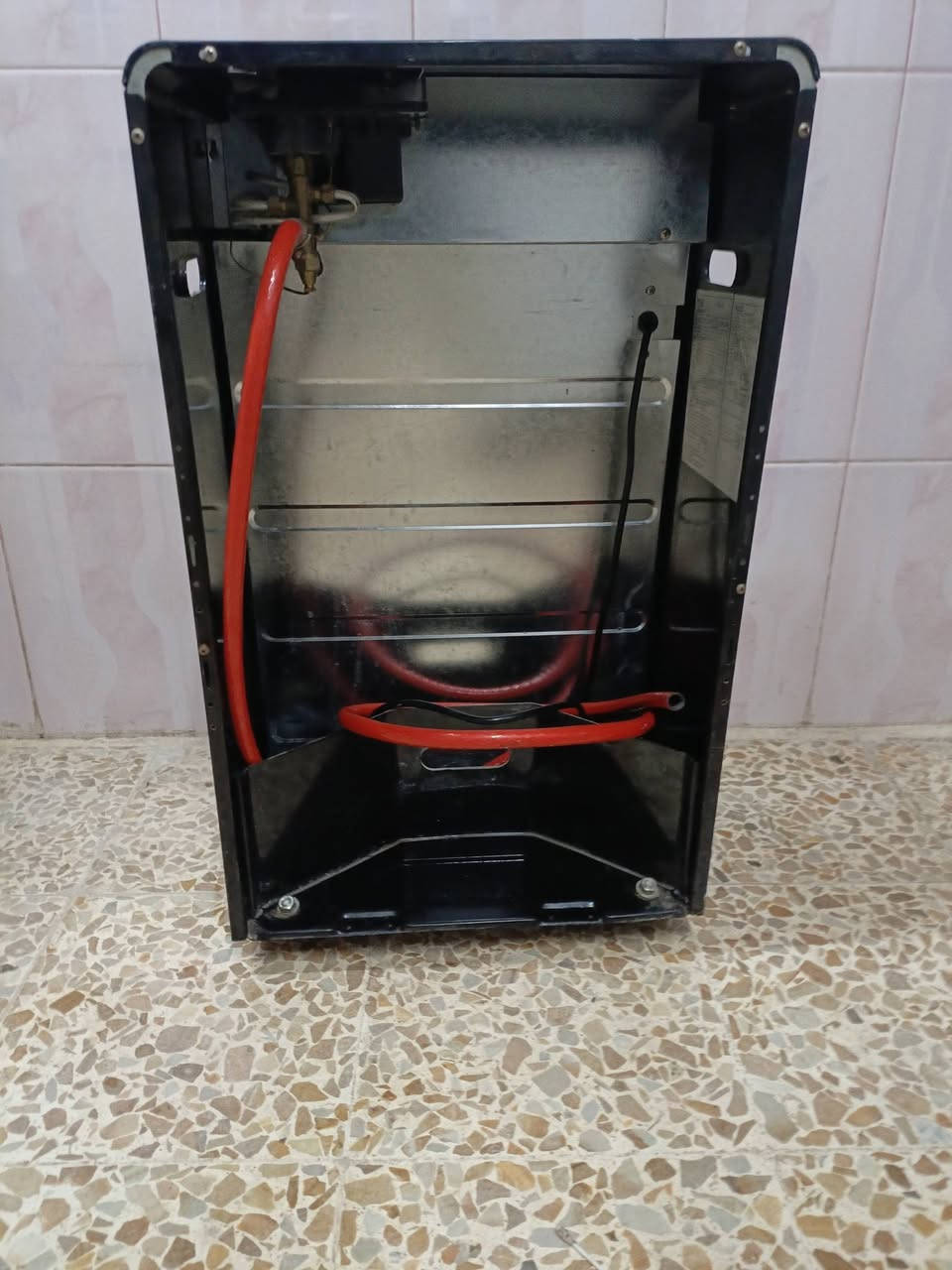 صوبة للبيع
غازية وكهربائية

السعر 45.000الف وبيها مجال

للاستفسار اتصل على ***********
